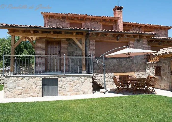 El Rondillo De Gredos Hoyos del Collado